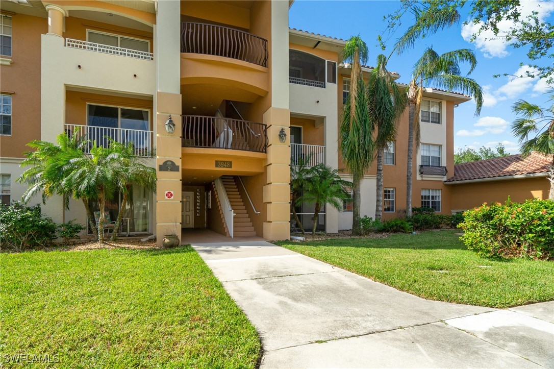 2 Bed Condominium for Sale in Cape Coral, FL, $194,900 — photo 5