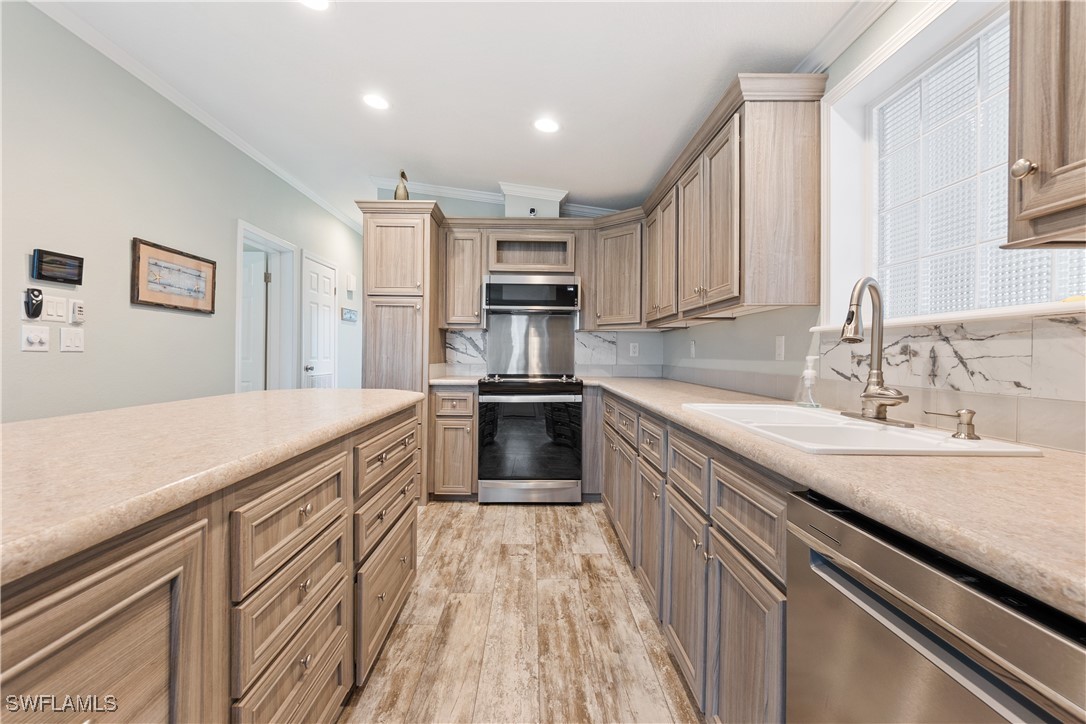 3 Bed ManufacturedHome for Sale in Naples, FL, $250,000 — photo 5