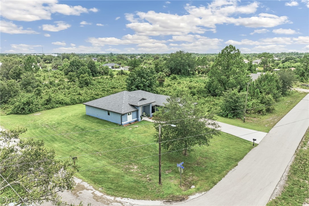 3 Bed SingleFamilyResidence for Sale in Lehigh Acres, FL — photo 5