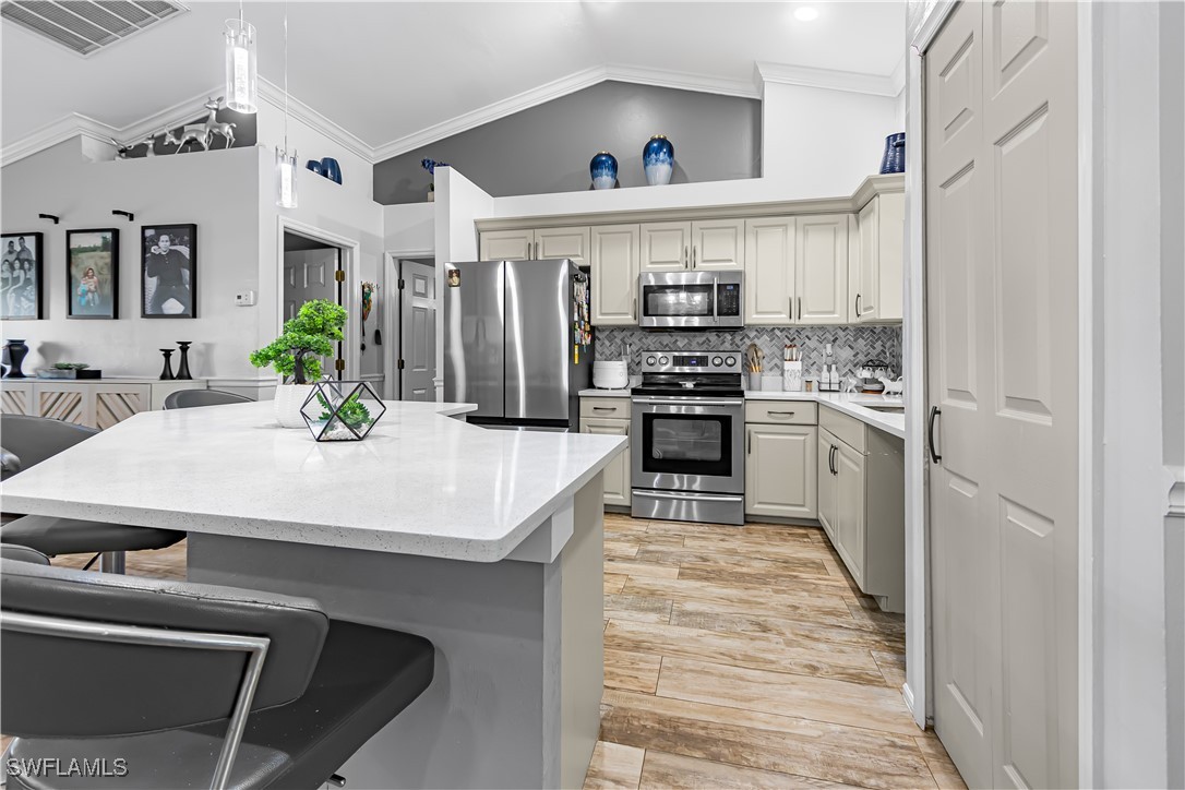4 Bed SingleFamilyResidence for Sale in Lehigh Acres, photo 5