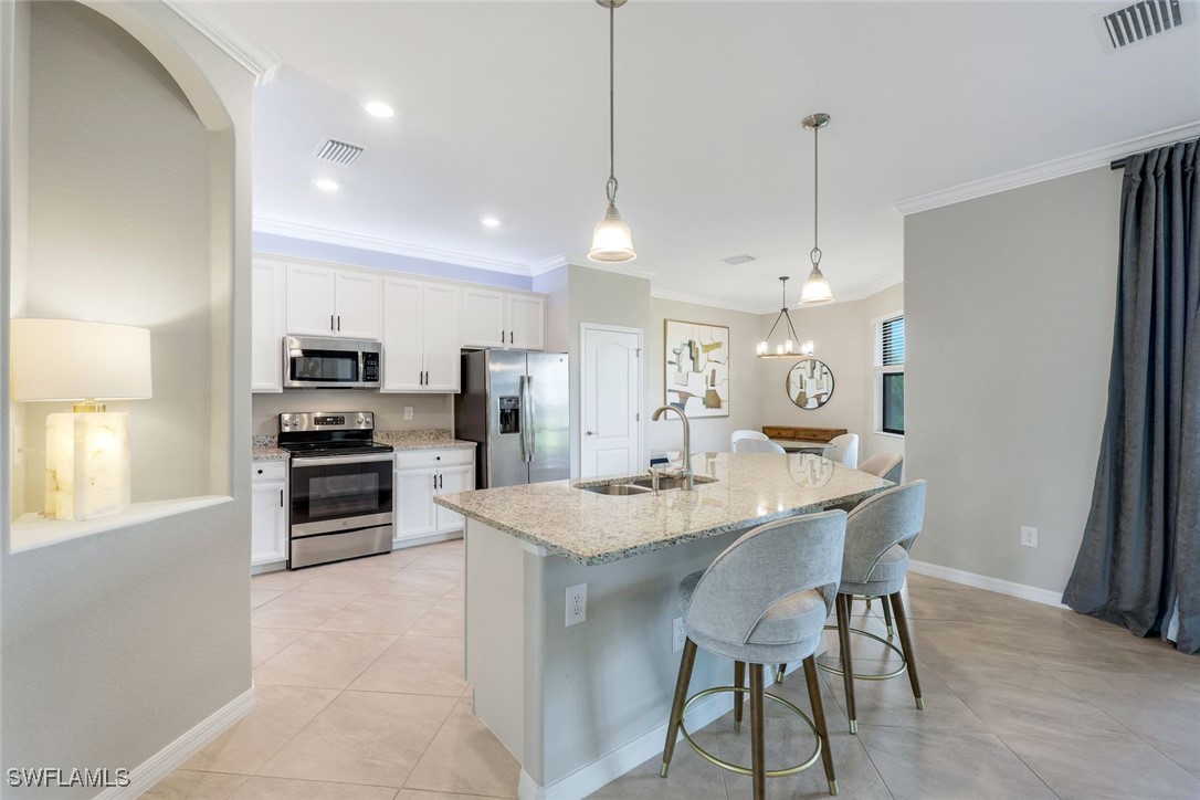 4 Bed SingleFamilyResidence for Sale in Estero, FL, $600,000 — photo 5