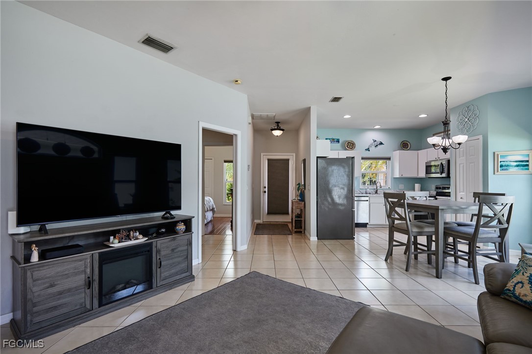 2 Bed SingleFamilyResidence for Sale in Estero, FL, $349,000 — photo 5