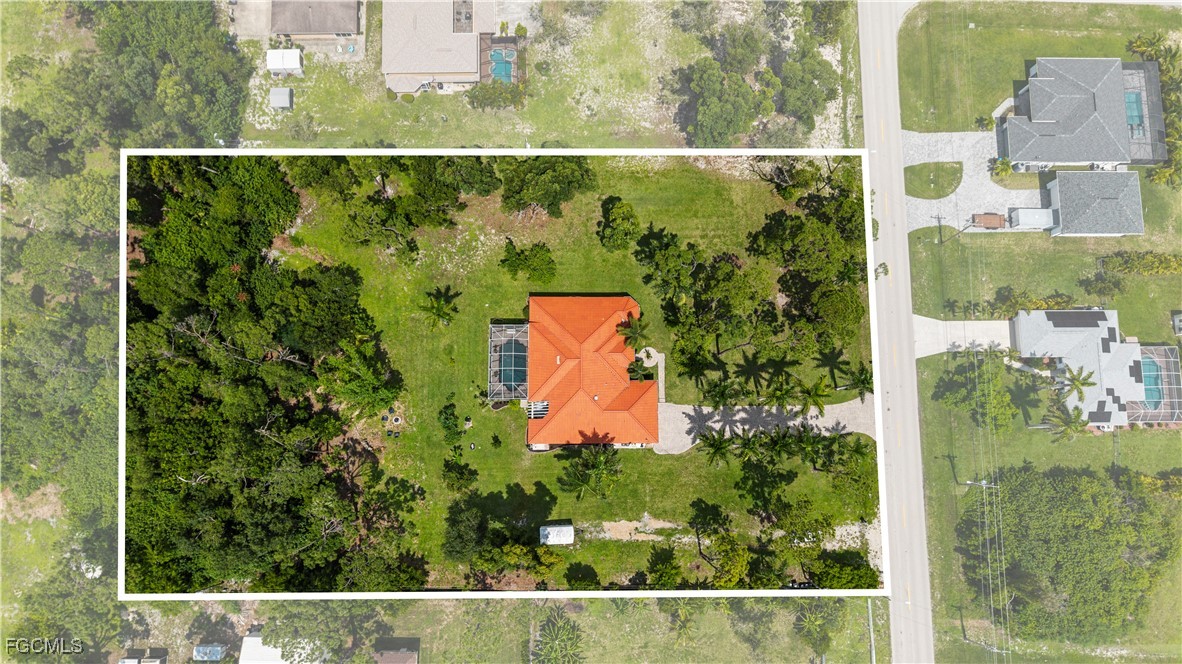 3 Bed Pool Home for Sale in Cape Coral, photo 5