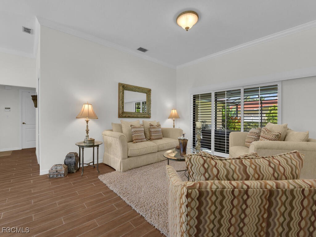 4 Bed Pool Home for Sale in Eagle Ridge, photo 5