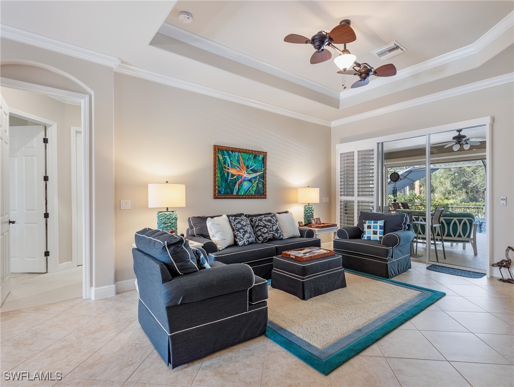 5 Bed Pool Home for Sale in Bella Terra, photo 5
