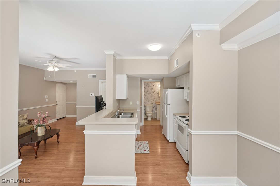 1 Bed Condominium for Sale in Napoli, FL — photo 5