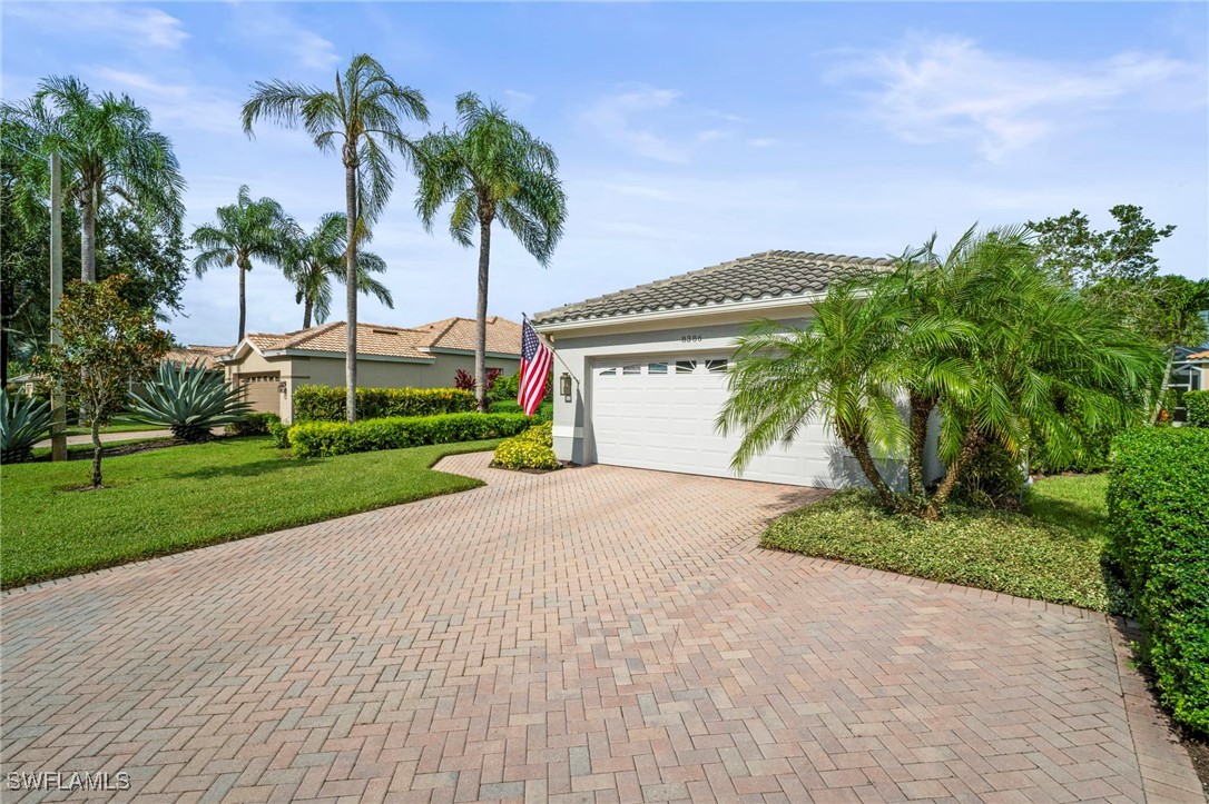 3 Bed SingleFamilyResidence for Sale in Naples, photo 5
