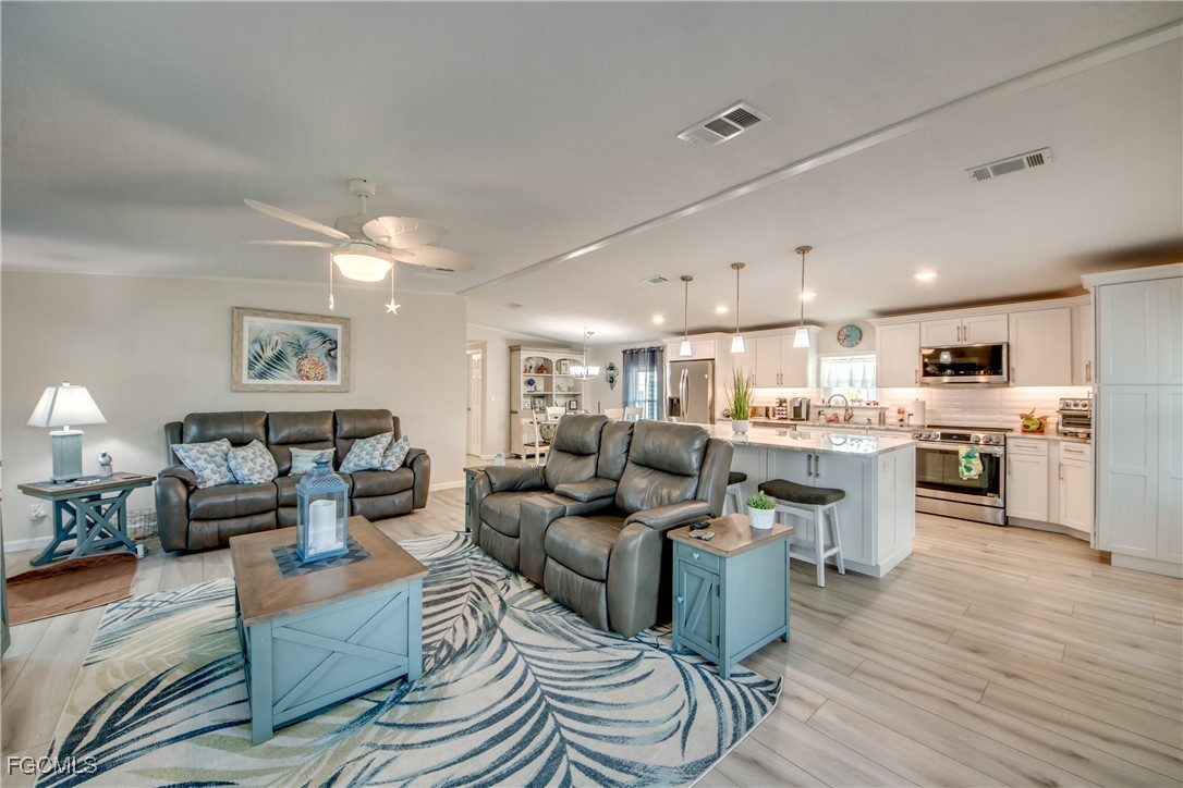 2 Bed ManufacturedHome for Sale in Pine Island Cove, FL — photo 5