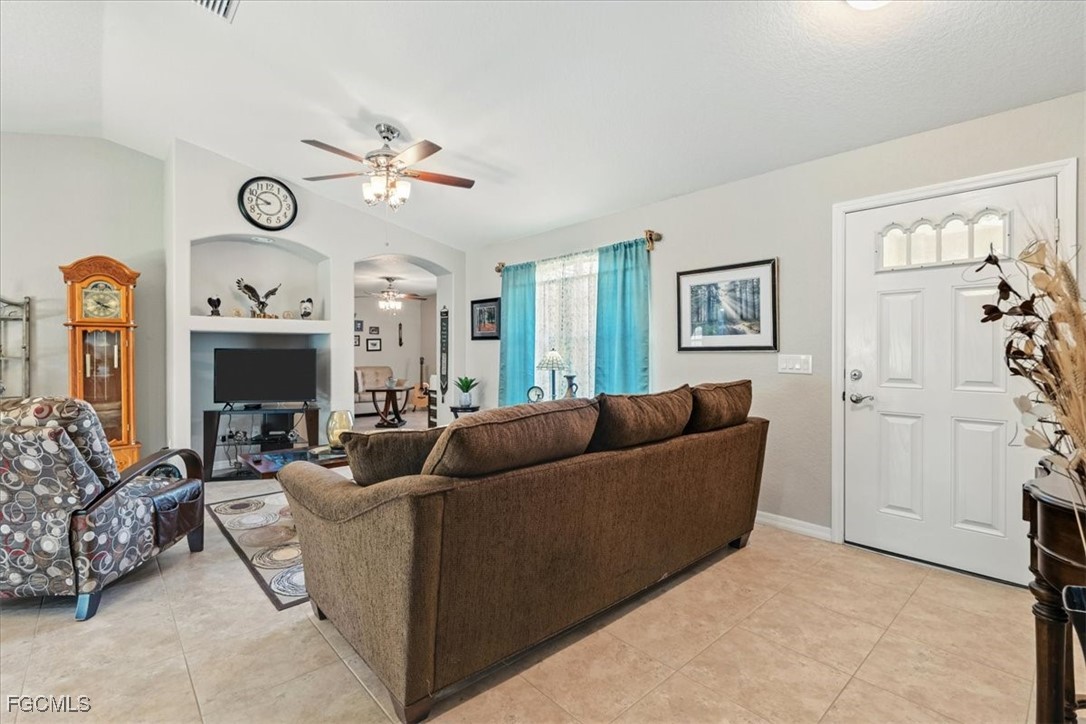 3 Bed SingleFamilyResidence for Sale in North Port, photo 5