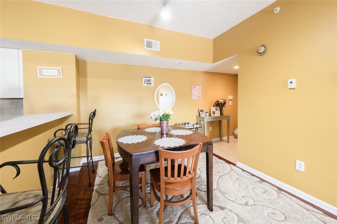2 Bed Condominium for Sale in Napoli, FL — photo 5