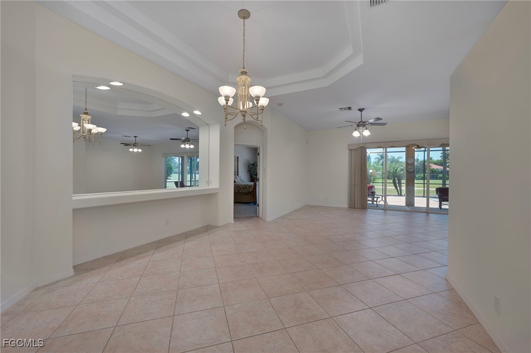 3 Bed SingleFamilyResidence for Sale in Bonita Springs, photo 5