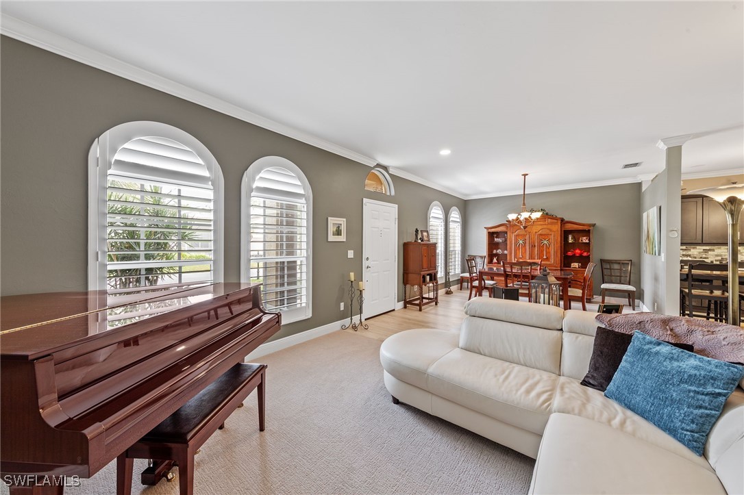 4 Bed Pool Home for Sale in Stoneybrook, photo 5