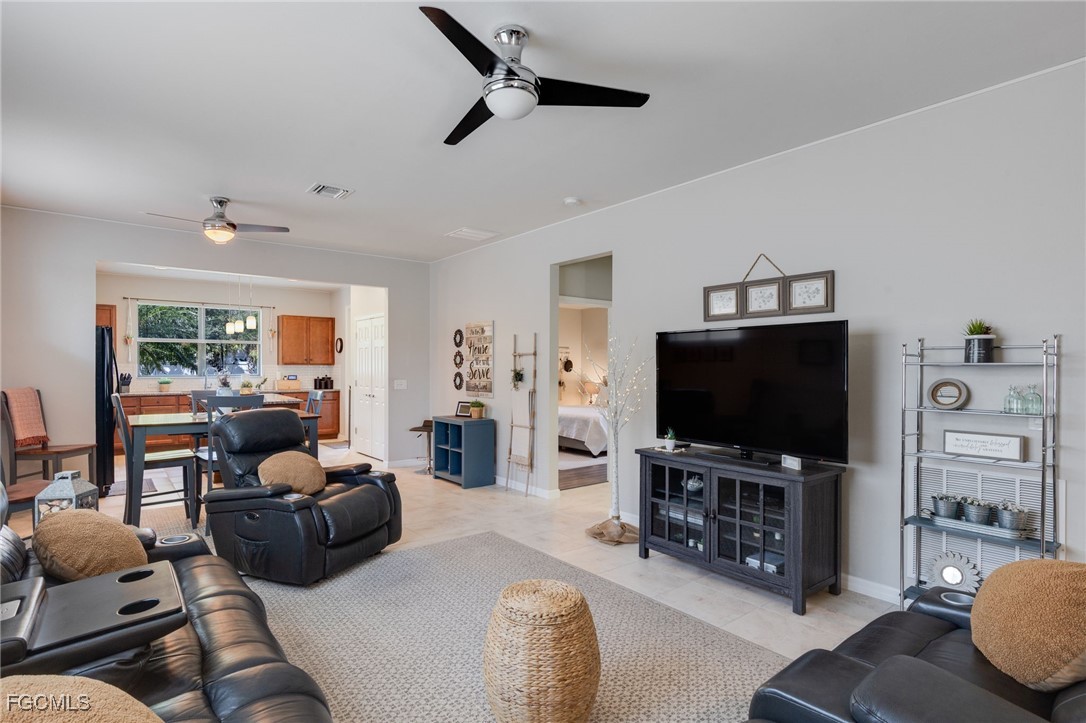 3 Bed SingleFamilyResidence for Sale in Corkscrew Shores, FL — photo 5