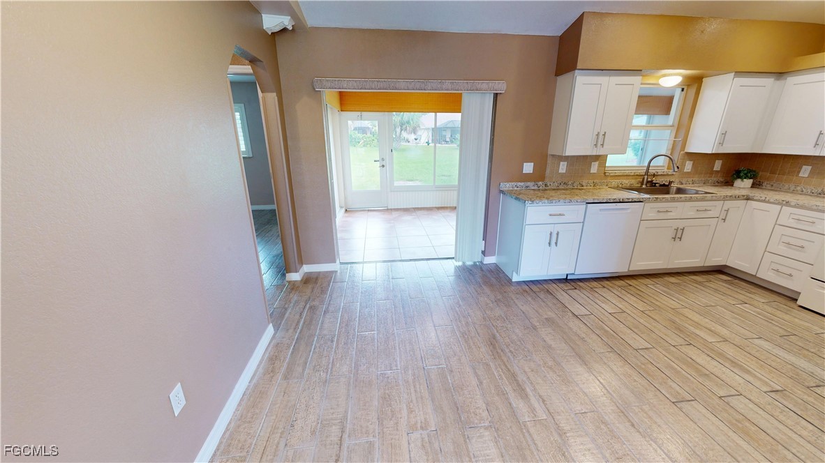3 Bed SingleFamilyResidence for Sale in Deep Creek, FL — photo 5