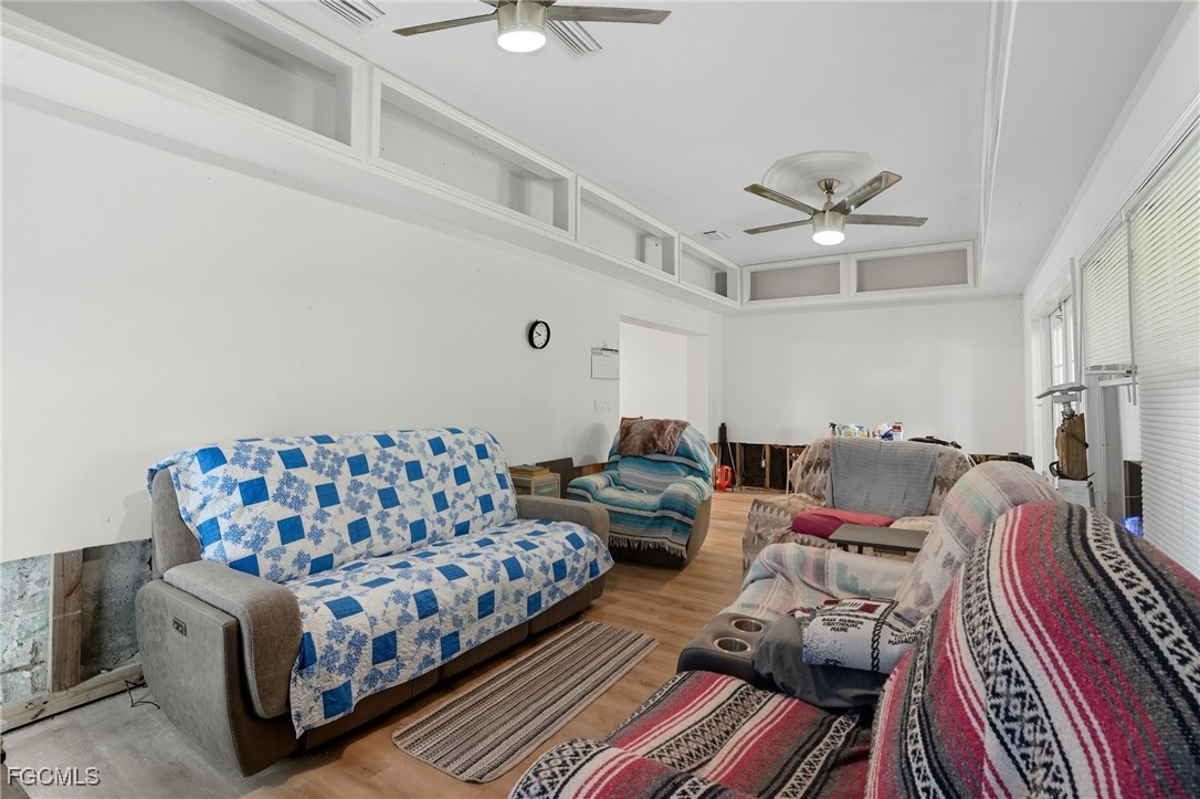 3 Bed Waterfront Home for Sale in North Fort Myers, photo 5