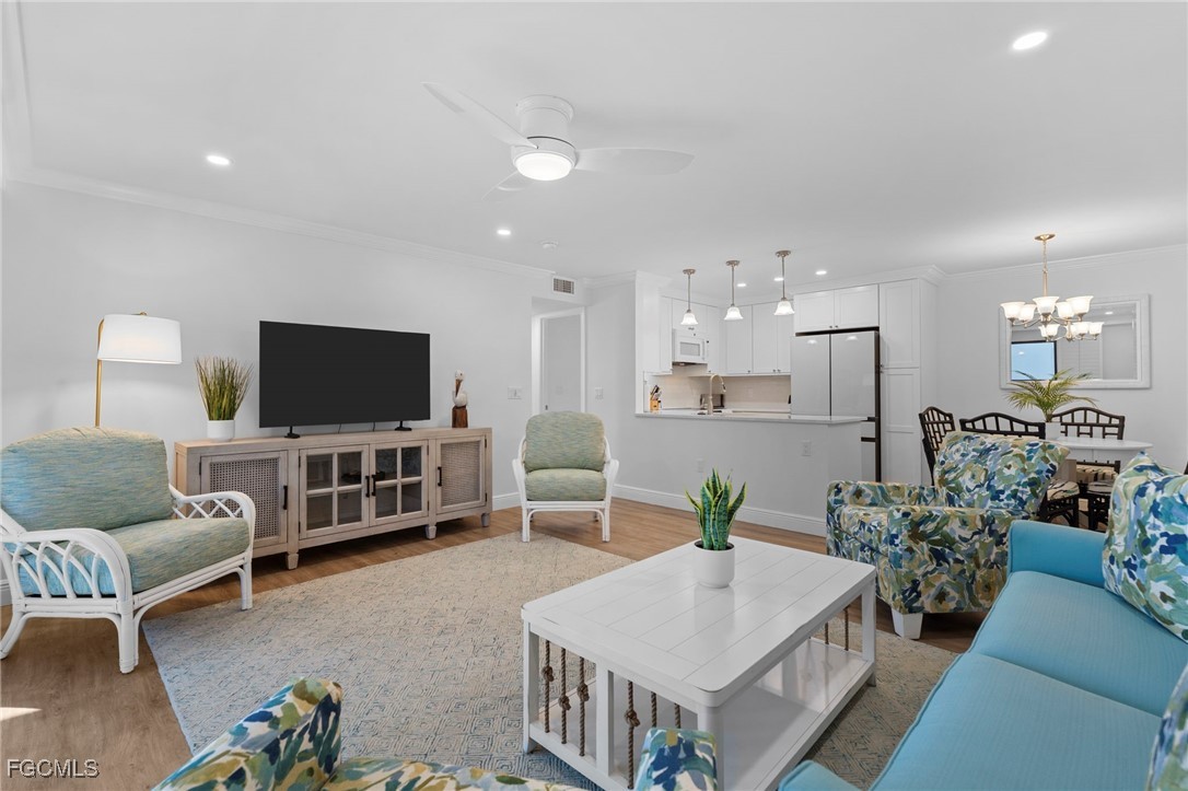 2 Bed Waterfront Home for Sale in Sanibel, FL, $799,000 — photo 5