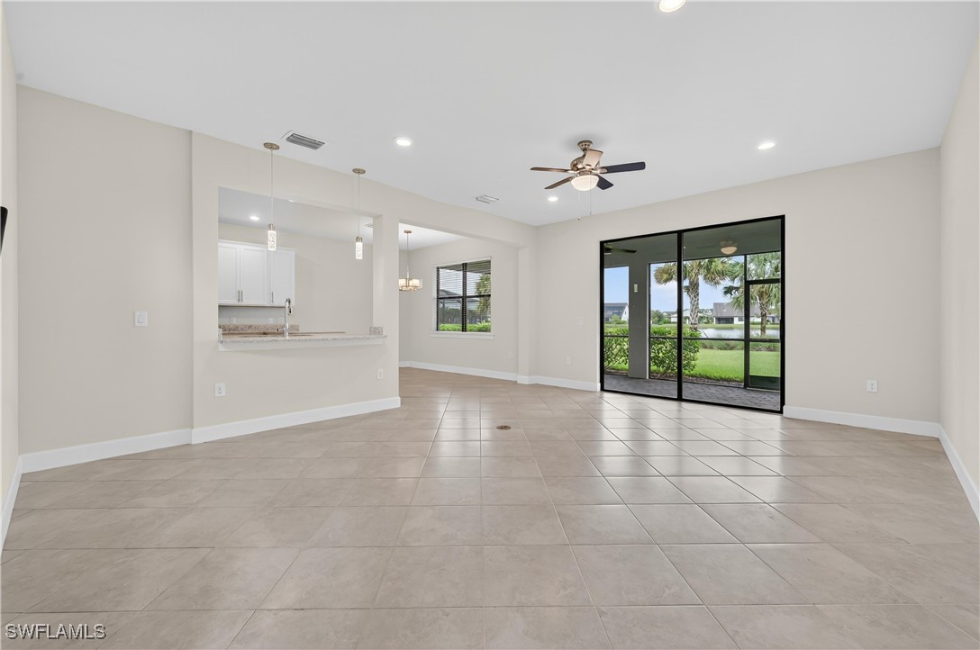 3 Bed Waterfront Home for Sale in Westbrook, photo 5