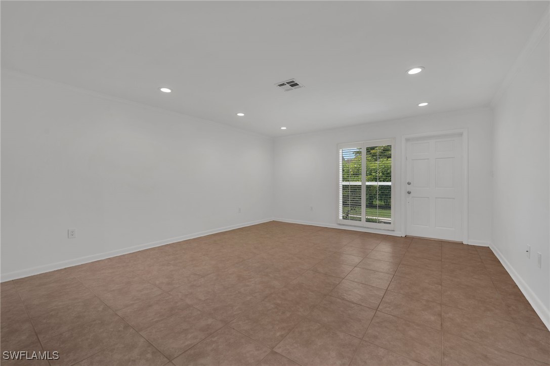 2 Bed Attached for Sale in Cocohatchee Villas, FL, $240,000 — photo 5