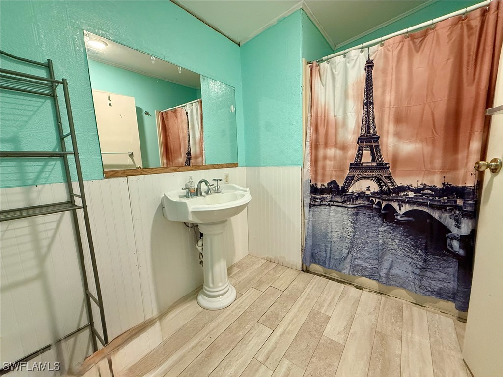 2 Bed ManufacturedHome for Sale in North Fort Myers, FL — photo 5