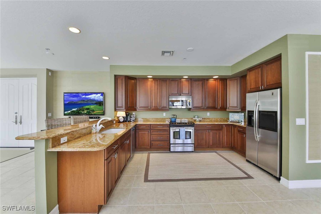 3 Bed Condominium for Sale in Naples, photo 5