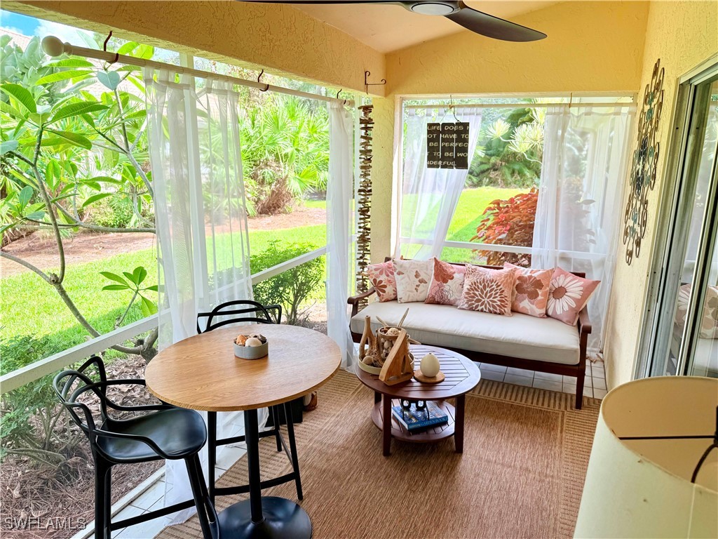 2 Bed Attached for Sale in Naples, photo 5
