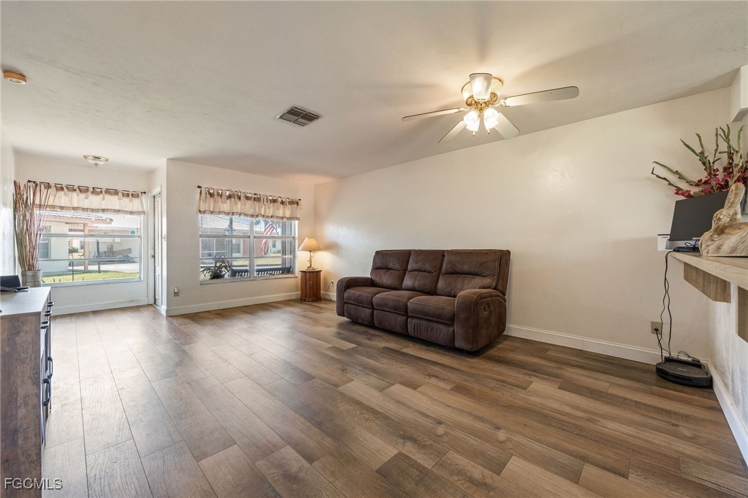 2 Bed Duplex for Sale in Parkwood Villas, FL, $160,000 — photo 5