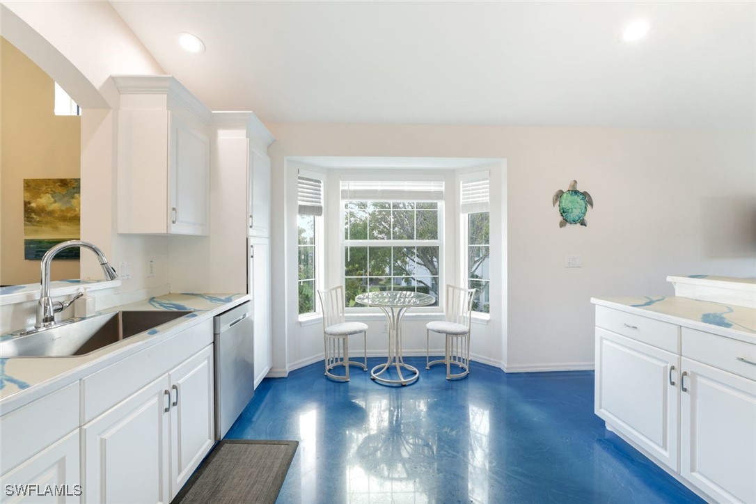 2 Bed Waterfront Home for Sale in Naples, photo 5