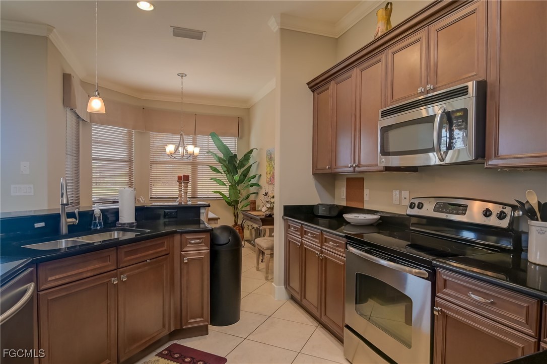2 Bed Pool Home for Sale in Paseo, FL, $610,000 — photo 5