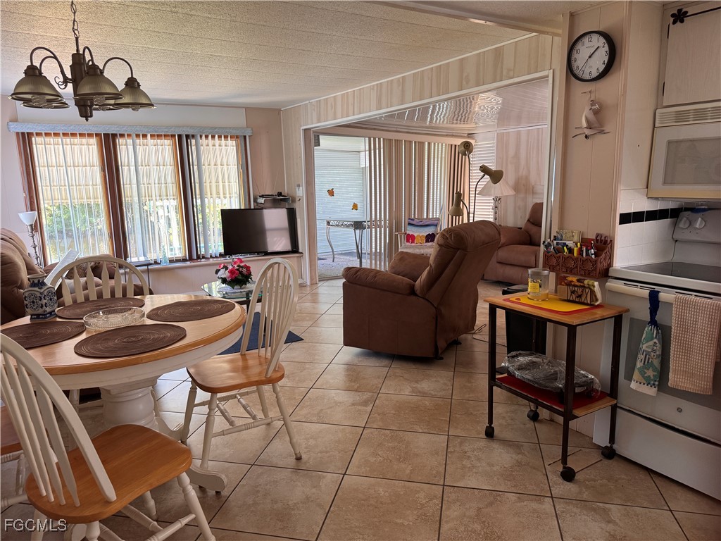 1 Bed Waterfront Home for Sale in Fort Myers, FL, $82,000 — photo 5