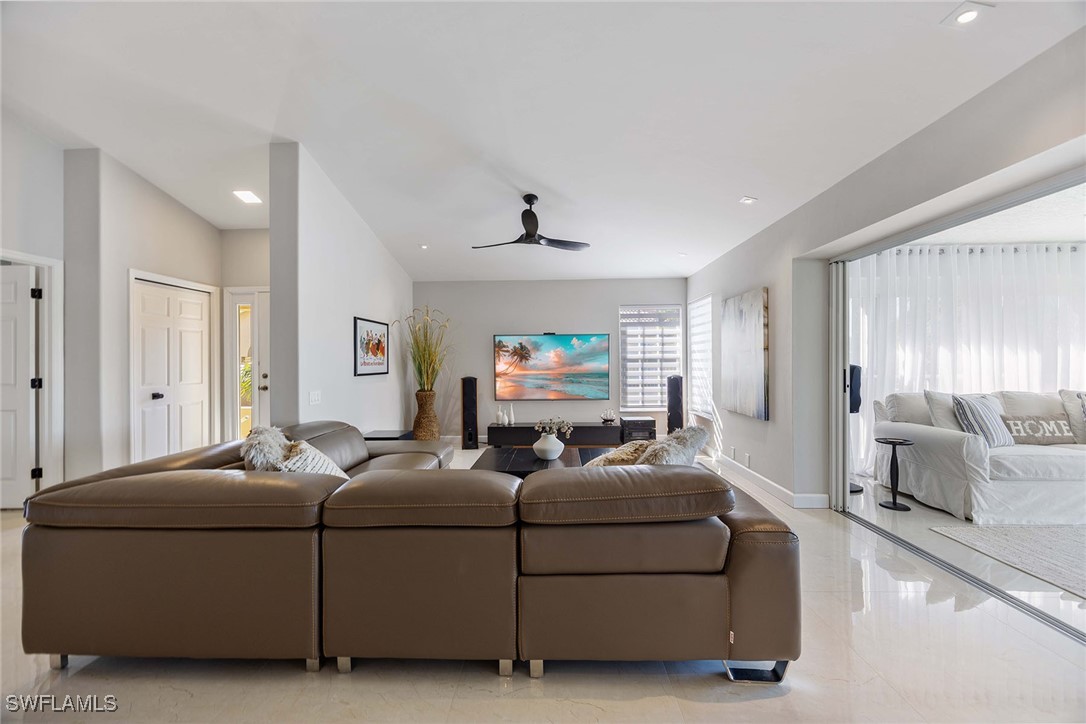 2 Bed Condominium for Sale in Worthington, photo 5