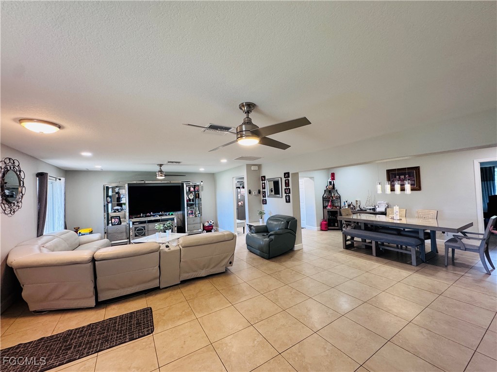 3 Bed SingleFamilyResidence for Sale in Cape Coral, FL — photo 5