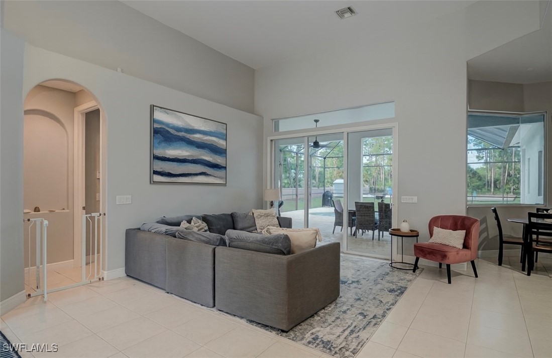 4 Bed Pool Home for Sale in Naples, photo 5