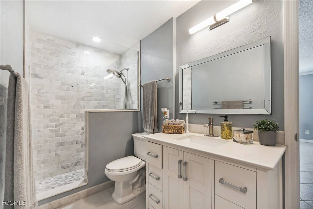 2 Bed Condominium for Sale in Cape Coral, photo 5