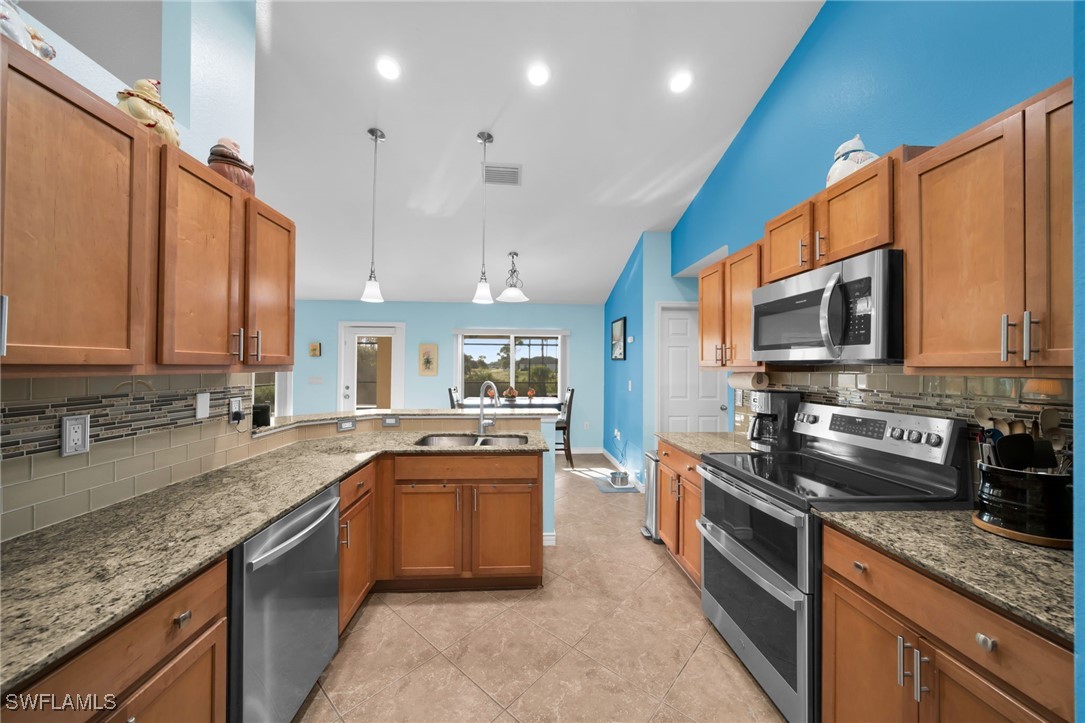 4 Bed Pool Home for Sale in Cape Coral, photo 5