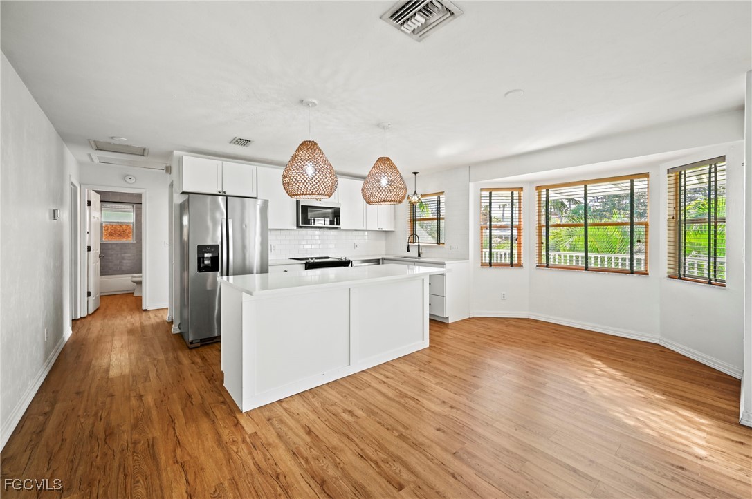 5 Bed Waterfront Home for Sale in Avion Park, photo 5