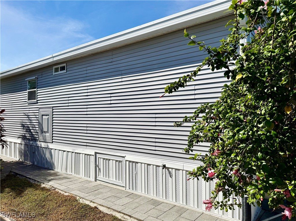1 Bed ManufacturedHome for Sale in Naples, FL, $179,000 — photo 5