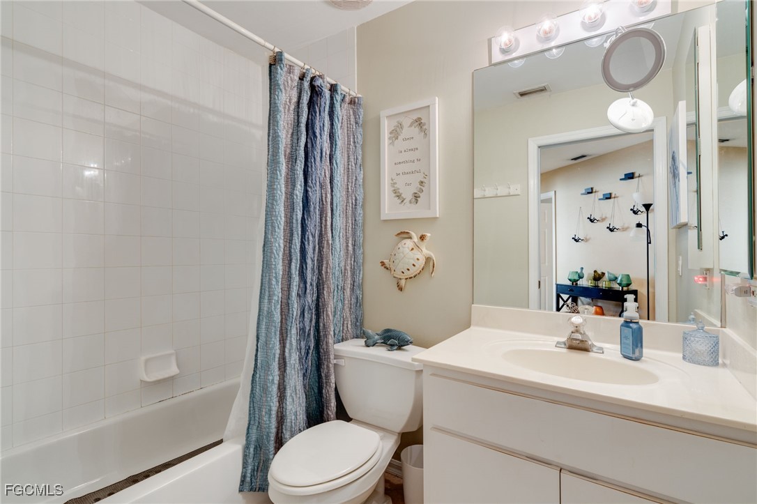 2 Bed SingleFamilyResidence for Sale in Estero, FL, $310,000 — photo 5