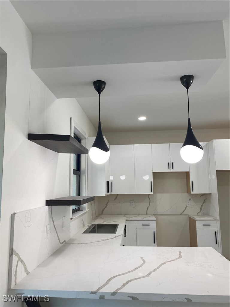 5 Bed SingleFamilyResidence for Sale in Naples, FL, $640,000 — photo 5