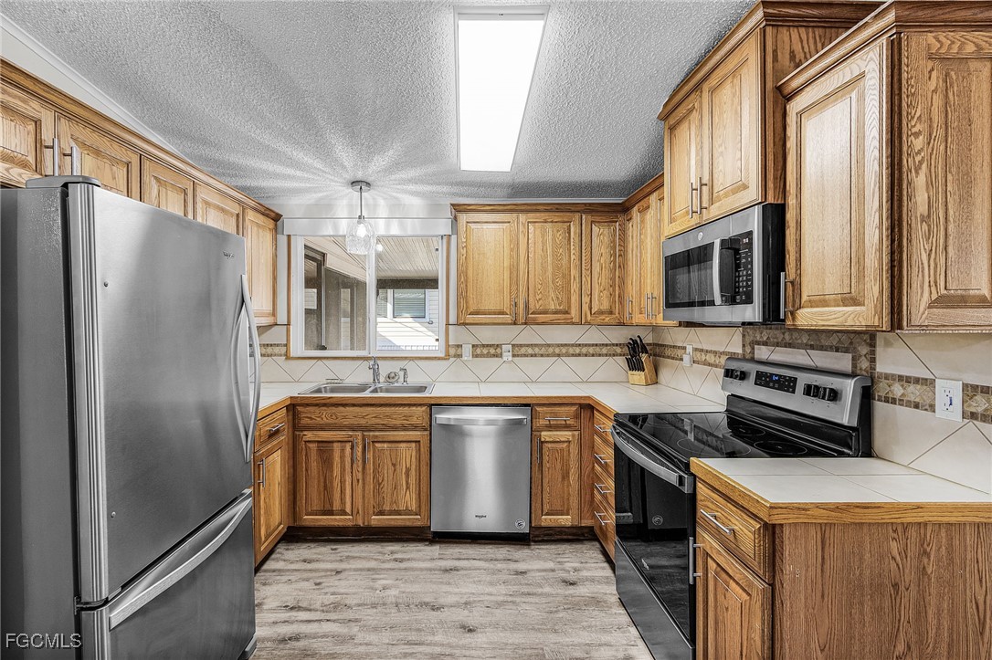 2 Bed ManufacturedHome for Sale in Pine Island Cove, FL — photo 5