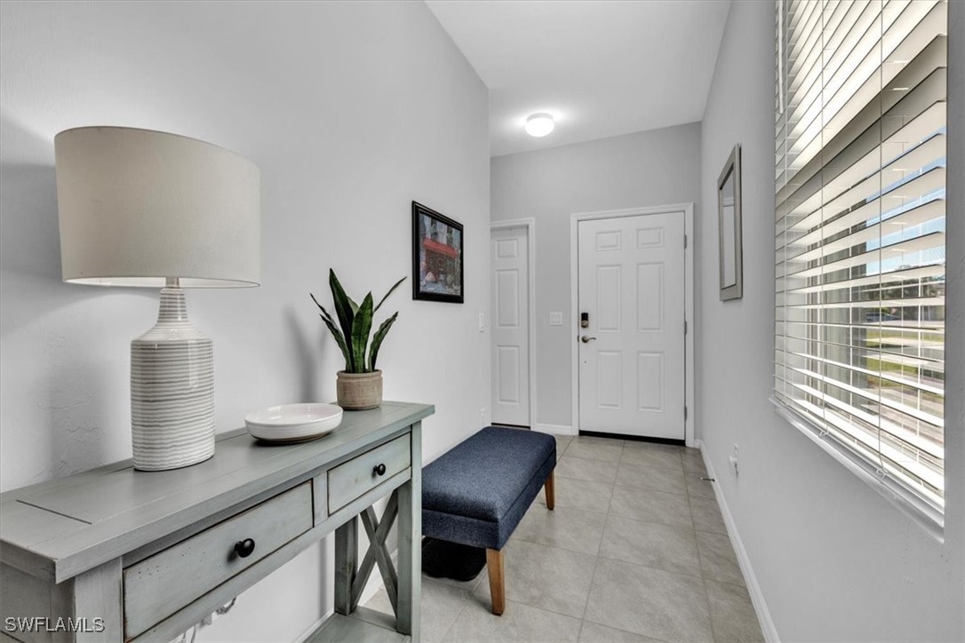 3 Bed SingleFamilyResidence for Sale in Alva, photo 5