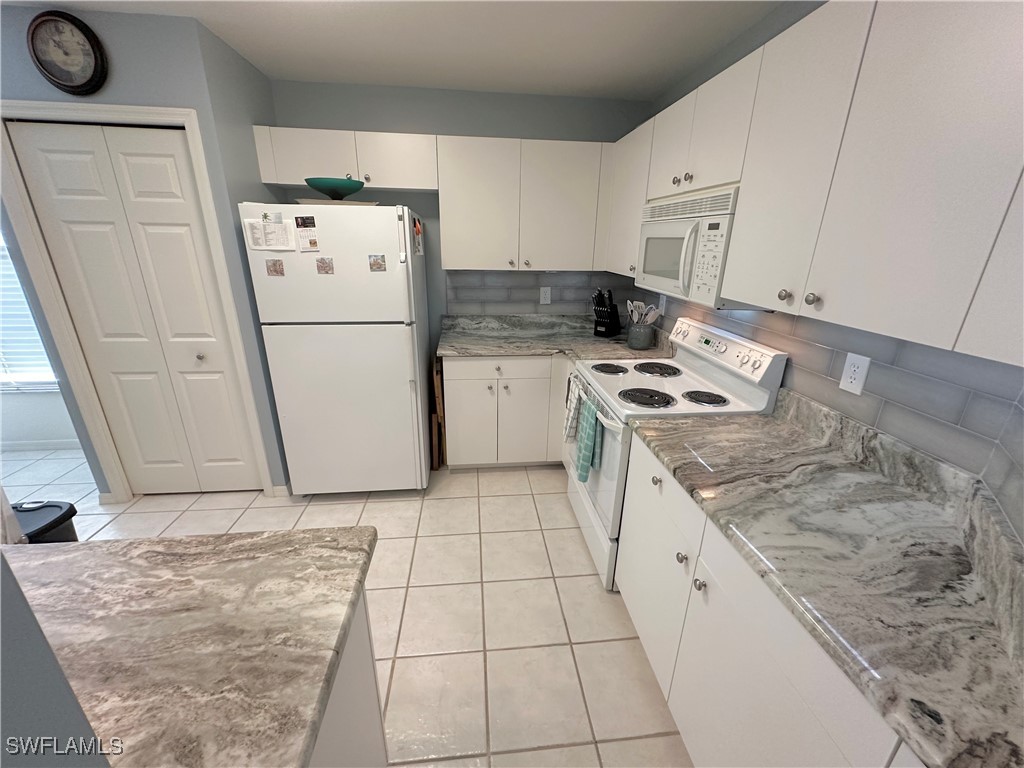 2 Bed Condominium for Sale in Cypress Walk, photo 5