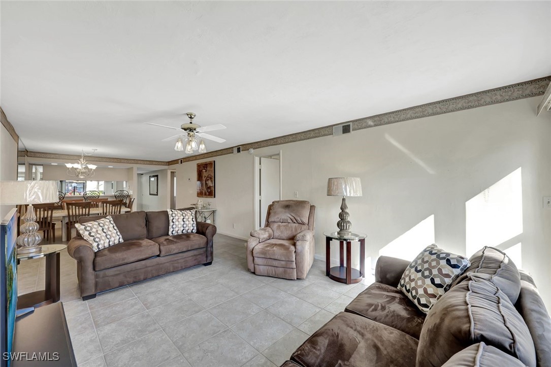 2 Bed Condominium for Sale in Winterpark, FL, $185,000 — photo 5