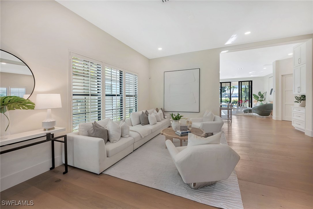 3 Bed Pool Home for Sale in Tierra Lago, photo 5