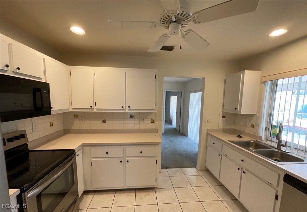 3 Bed Pool Home for Sale in Cape Coral, photo 5