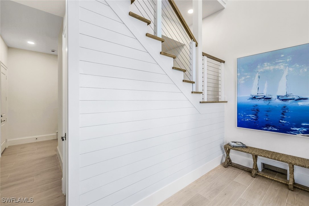 5 Bed Waterfront Home for Sale in Hideaway Beach, photo 5