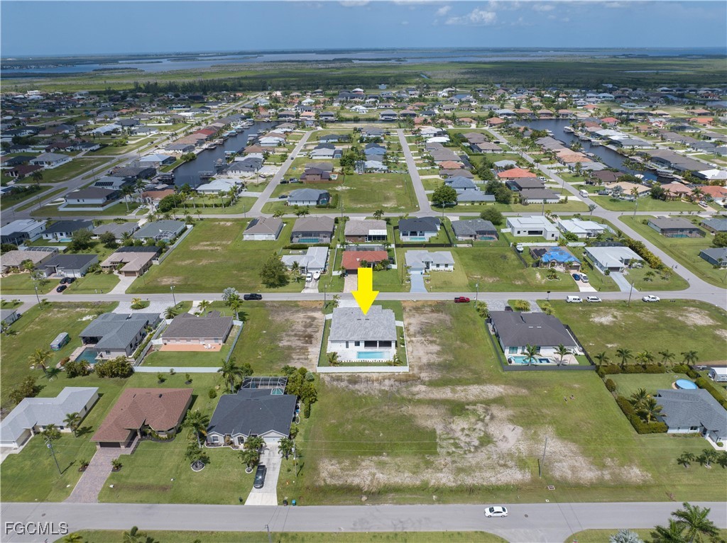 3 Bed Pool Home for Sale in Cape Coral, photo 5