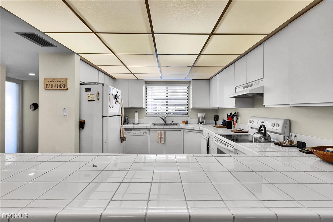 2 Bed Condominium for Sale in Fort Myers, photo 5