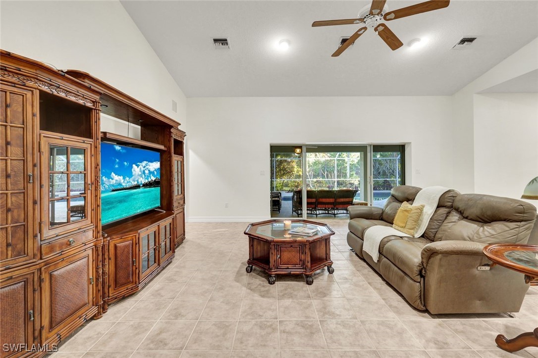 3 Bed Pool Home for Sale in Naples, photo 5