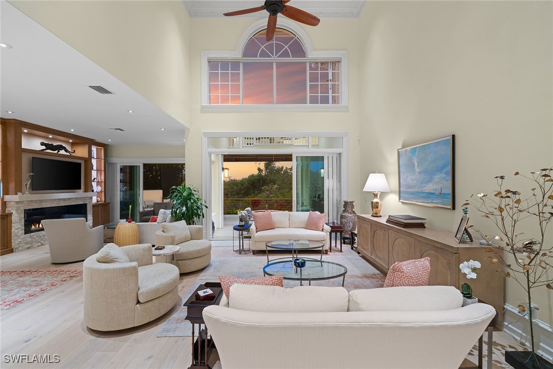 4 Bed Pool Home for Sale in Naples, photo 5