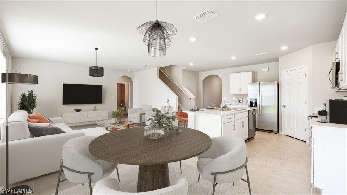 5 Bed SingleFamilyResidence for Sale in Palmetto Landing, FL — photo 5